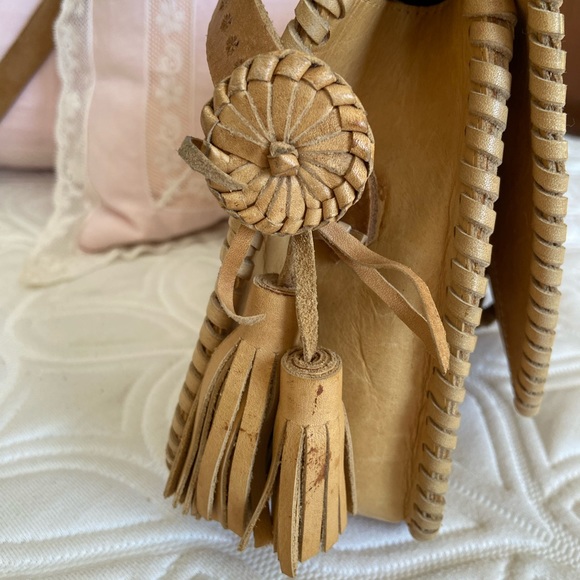 Raw Hide Leather Pocketbook - Picture 3 of 9